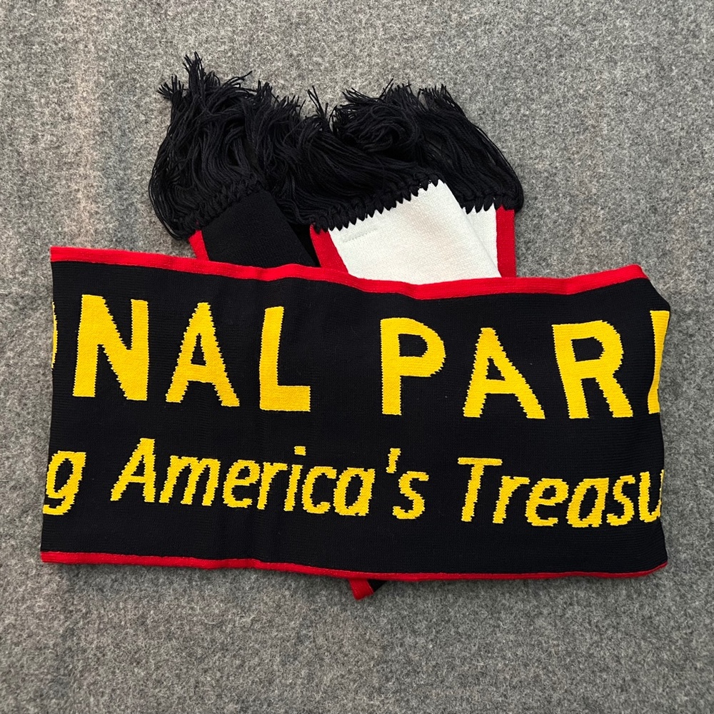 PENDLETON National Park Script Scarf NWT